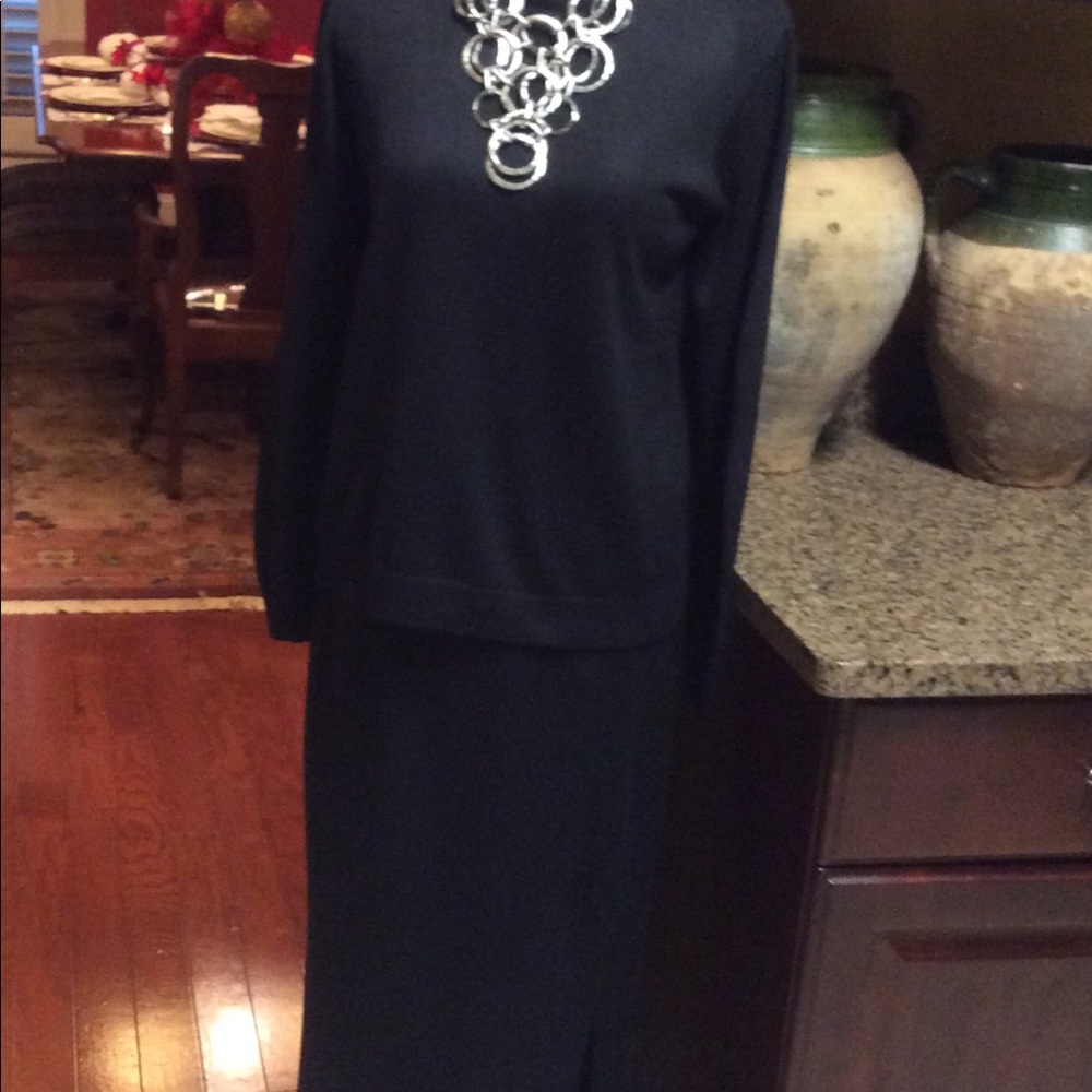 Two piece sweater outfit - Picture 2 of 8